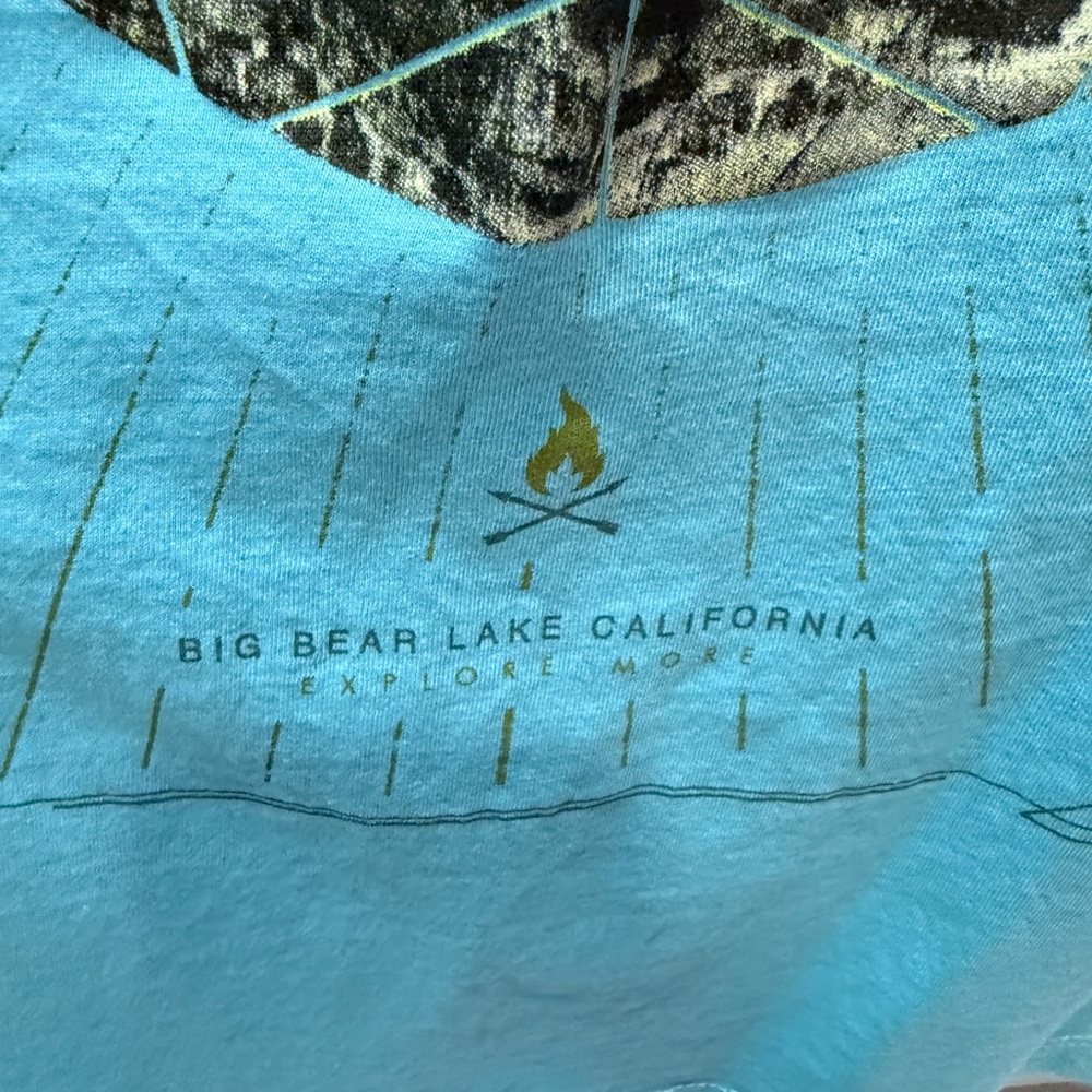 Capsule Jewelry Teal Graphic Tee - Picture 4 of 5
